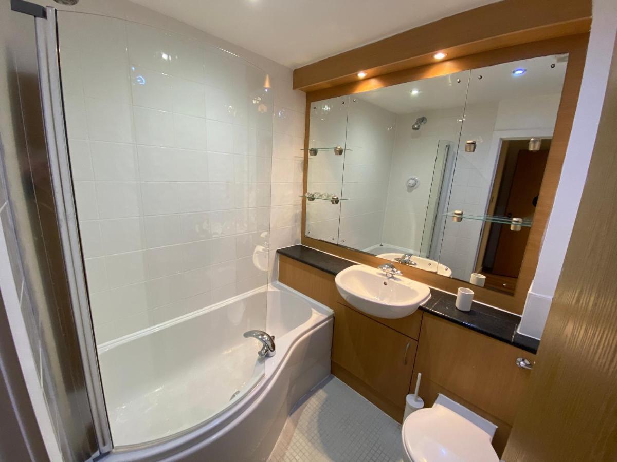 Large 5-Bed City Centre Townhouse With Secure Parking Manchester Luaran gambar