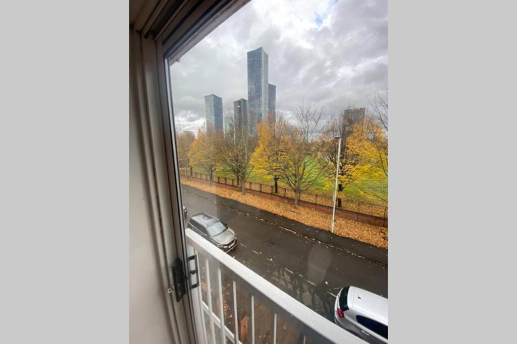 Large 5-Bed City Centre Townhouse With Secure Parking Manchester Luaran gambar